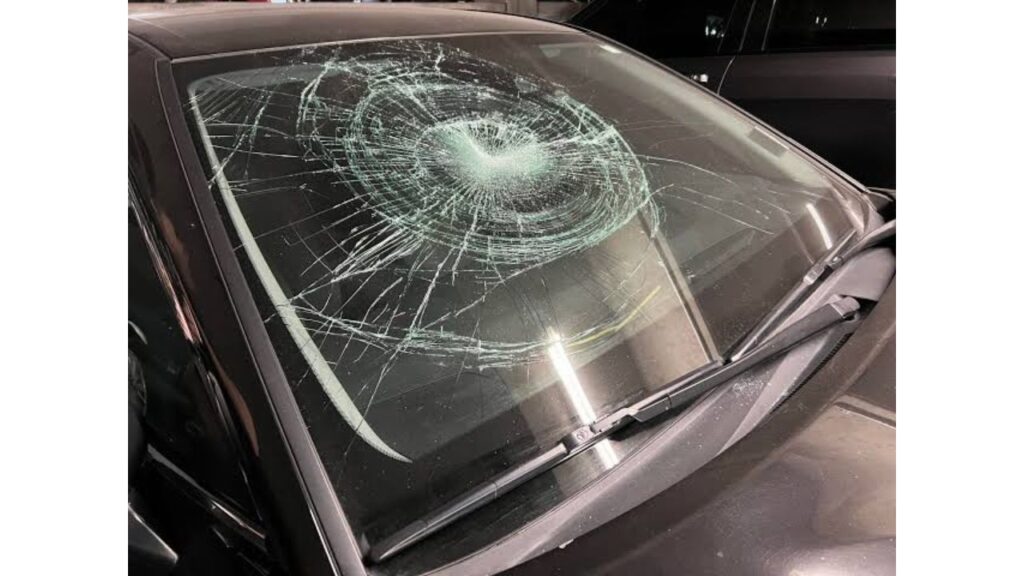 47 Cars Smashed in One Night at Atlanta Building, and This Resident’s First Worry Wasn’t His Window but His Kindle and a Fantasy Novel