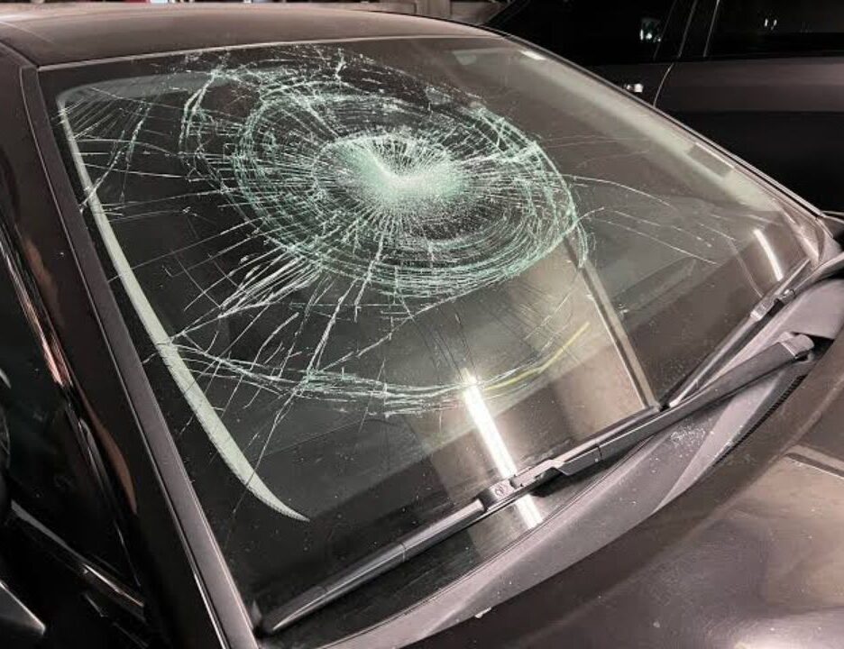 47 Cars Smashed in One Night at Atlanta Building, and This Resident’s First Worry Wasn’t His Window but His Kindle and a Fantasy Novel