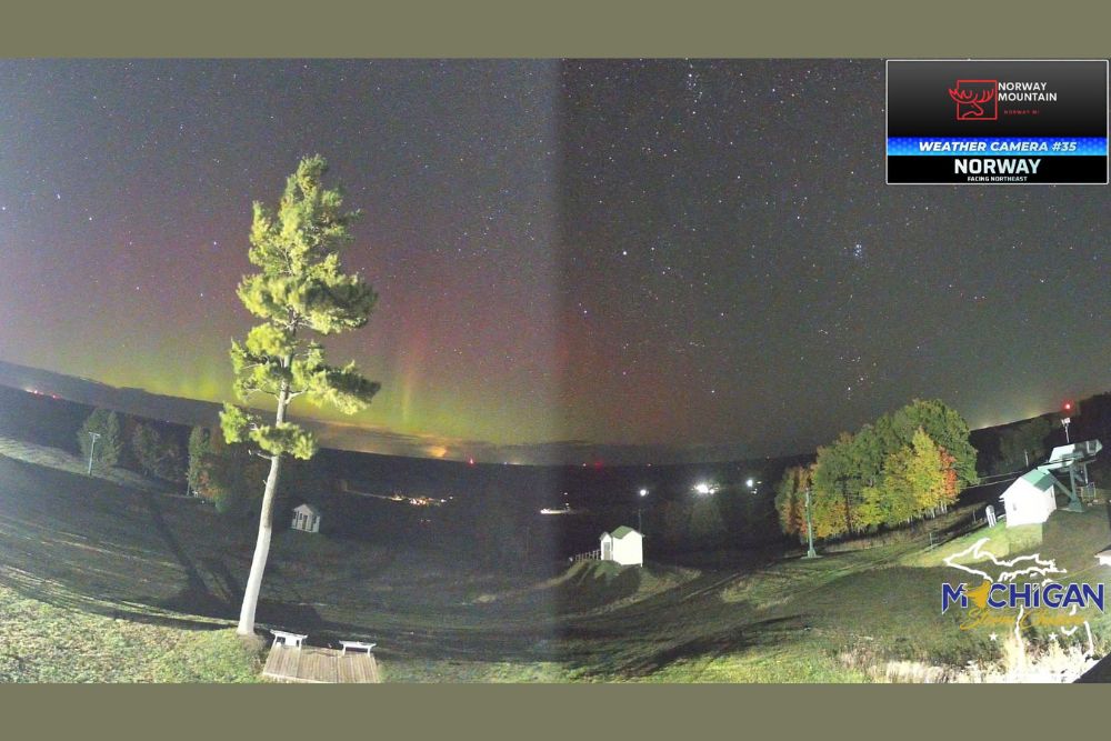 Northern Lights Pillars Dance Over Michigan's Upper Peninsula as Aurora Shows Up on Cameras as Far South as Ludington and Gladwin